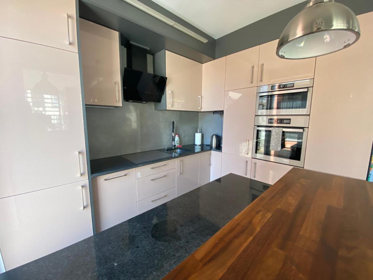 Apartament W Sercu Gdanska Z Parkingiem Podziemnym エクステリア 写真